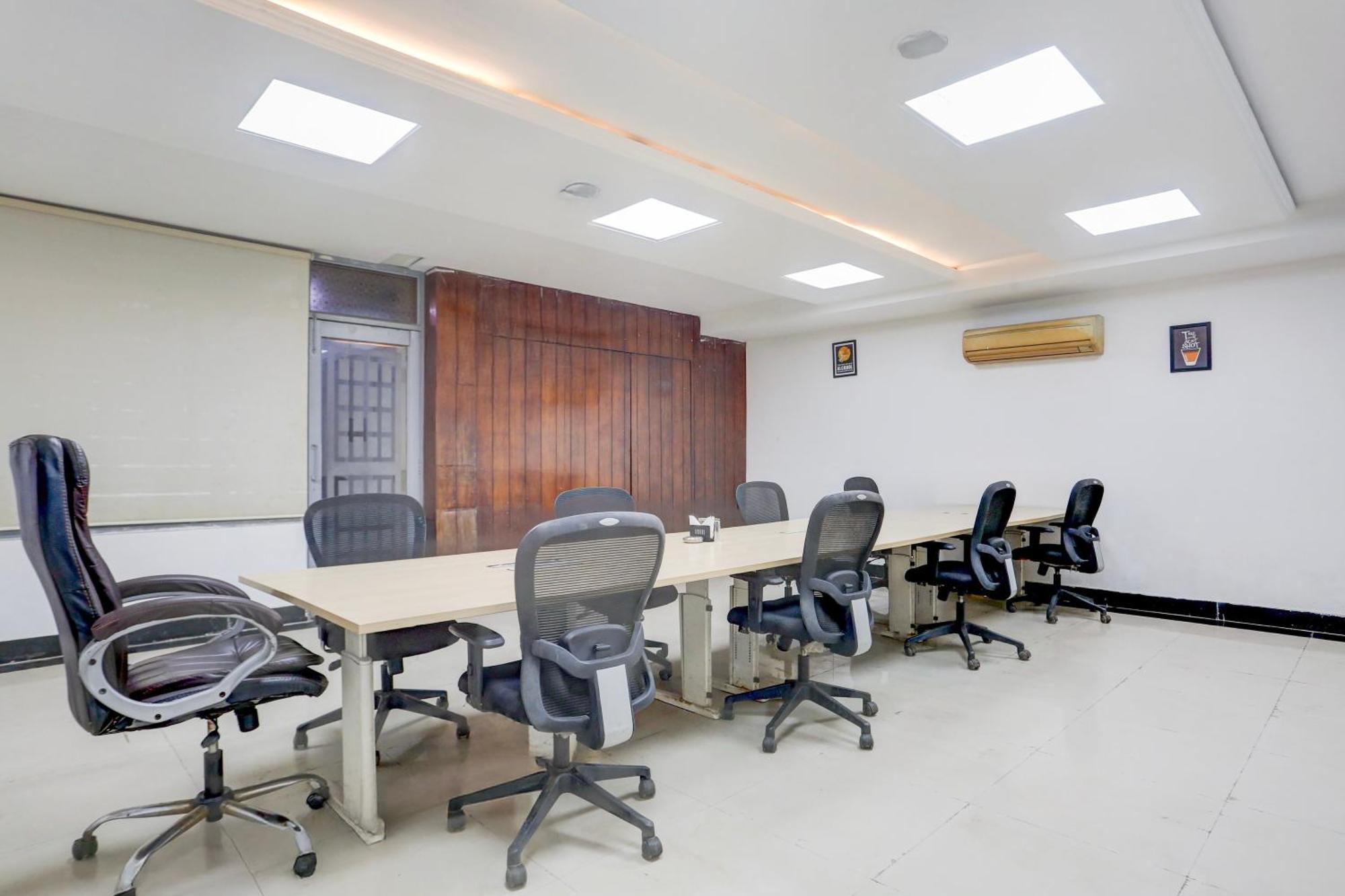 Super Townhouse Sushant Lok Phase 1 Formerly Hotel Neven Gurgaon Exterior foto
